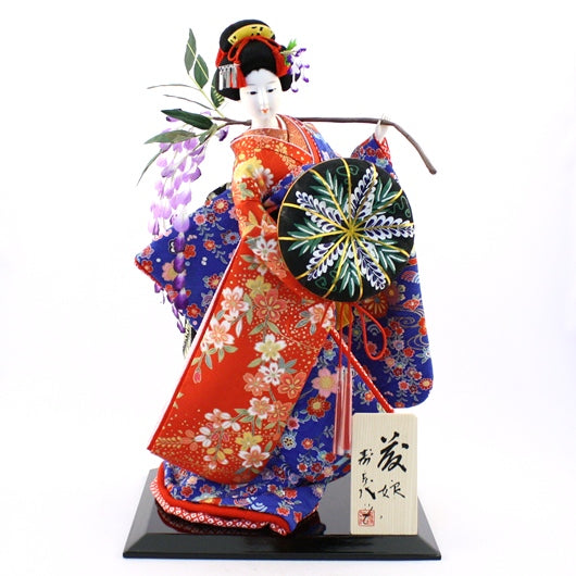 Fujimusume II - Puppe im Seidenkimono