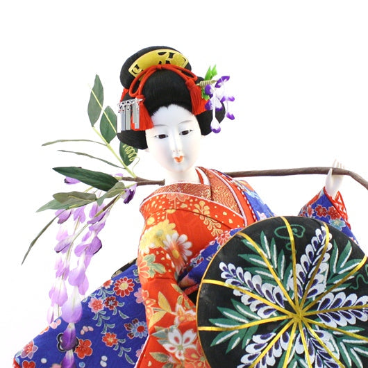 Fujimusume II - Puppe im Seidenkimono